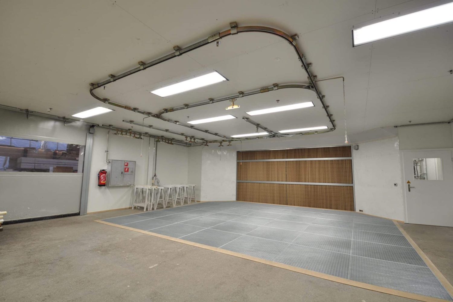 Grossraum Lackierkabine